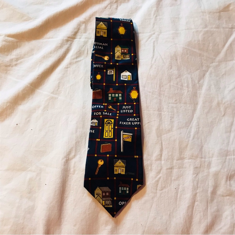RM Style Realtor Real Estate Men’s Neck Tie